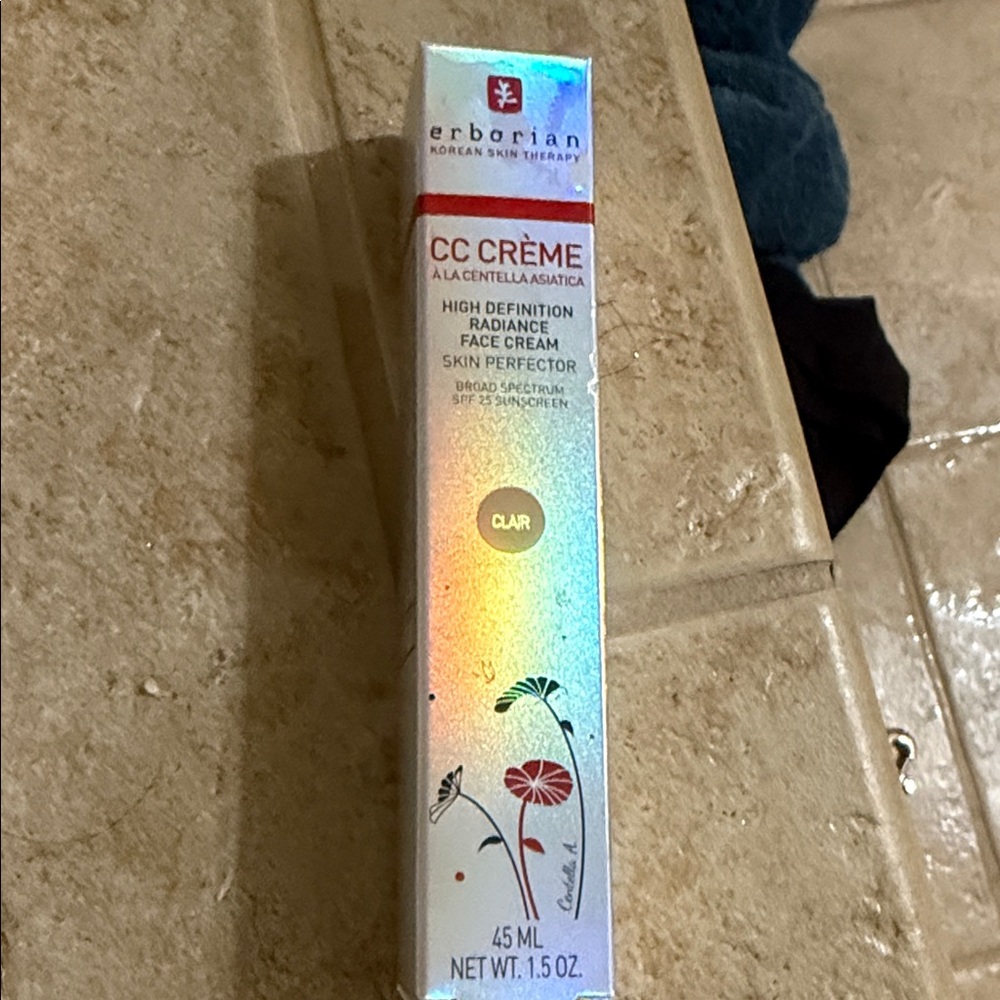 Erborian CC Crème High Definition Radiance Face Cream - Clair (45 ml)